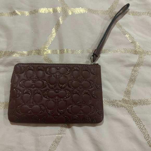 Coach Maroon Glitter Wristlet NWOT - Picture 3 of 4